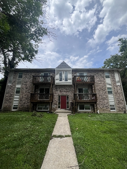 415 Grover Street - 1