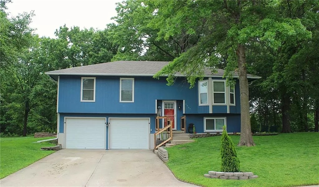 1467 Grandview Drive