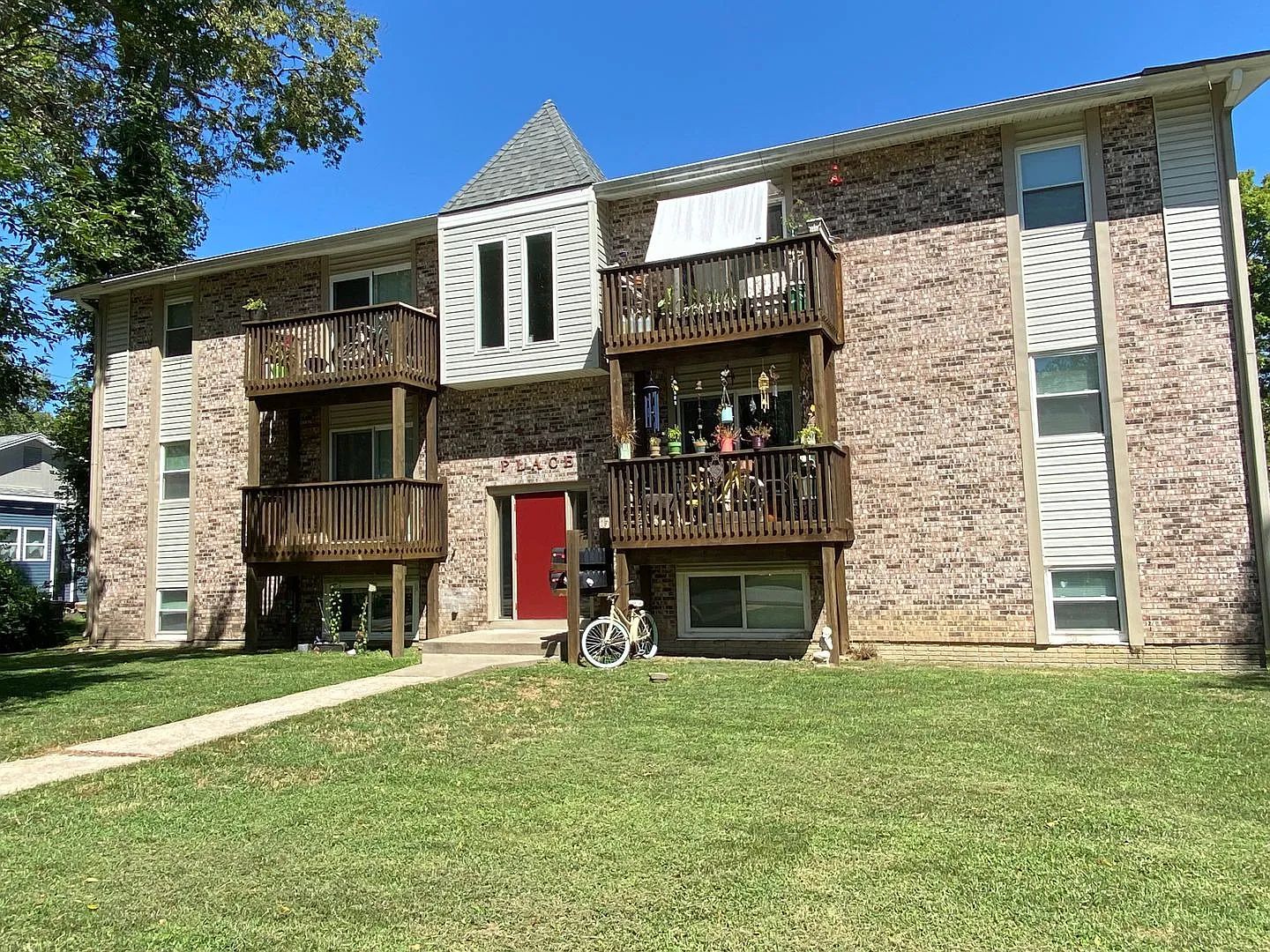 415 Grover Street - 6