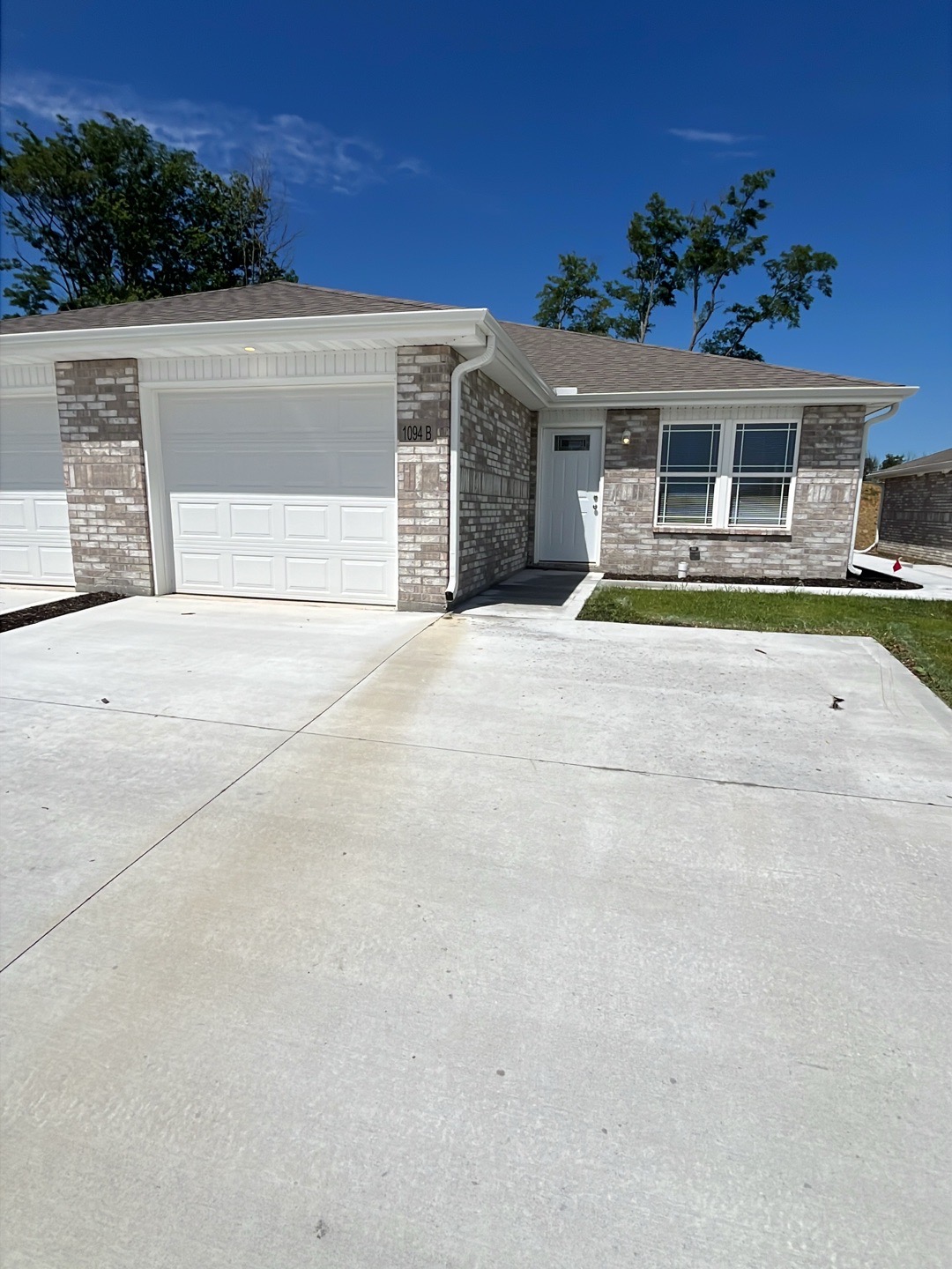 1094 Pebblecreek Drive - B